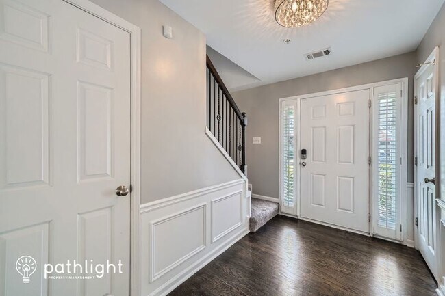 Building Photo - 312 Balaban Cir