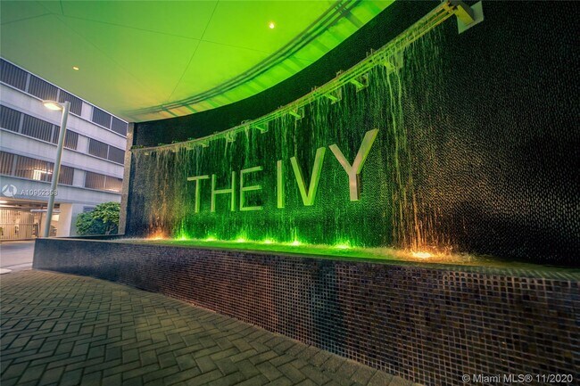 Foto del edificio - 90 SW 3rd St