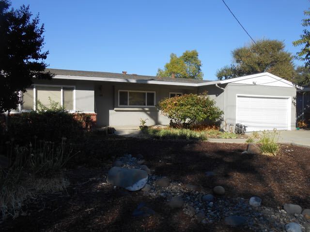Primary Photo - 100 Kathryn Dr