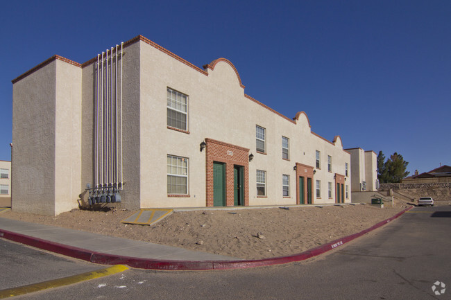 Building Photo - Corona Del Valle Apartments