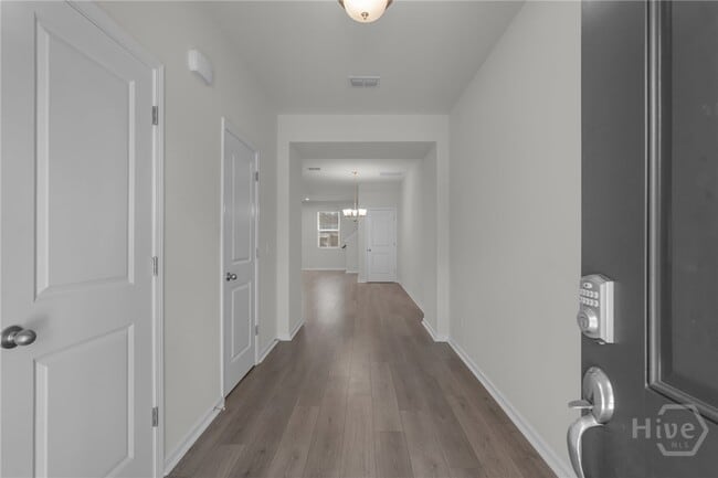 Building Photo - 124 Benelli Dr