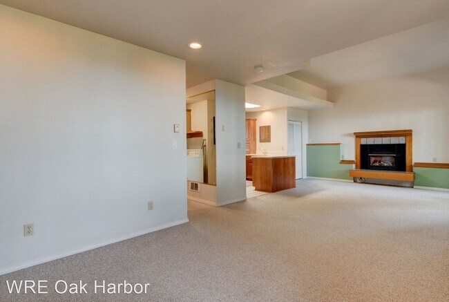 Building Photo - Studio, 1 bath House - 296 Alta Vista Ave