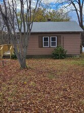 Building Photo - 125 Woodland St