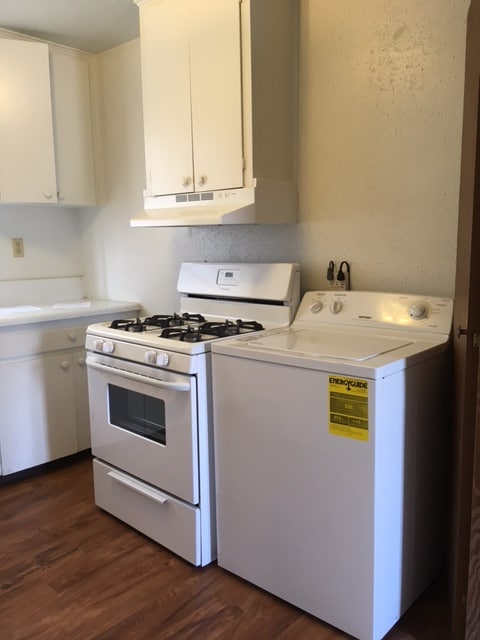 Building Photo - 115 S Boston Ave