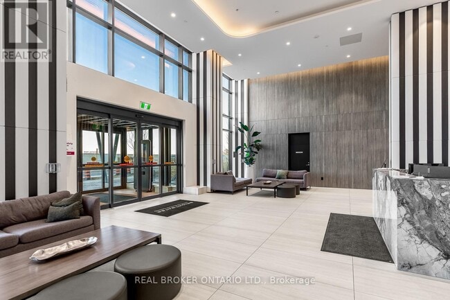 Building Photo - 220 Missinnihe Way