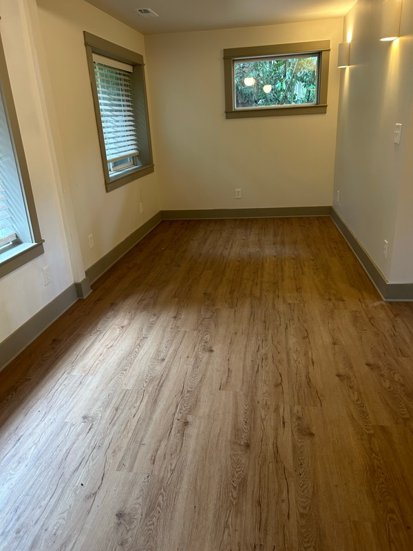 Foto del edificio - 4975 Firwood Rd