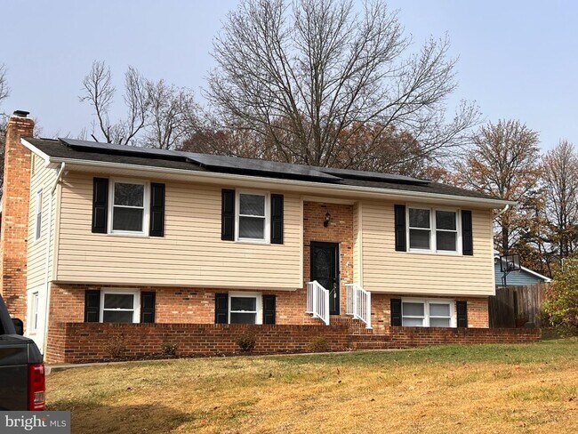 Building Photo - 127 Shenandoah Ln