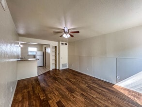 Building Photo - Pecan Grove Apartments