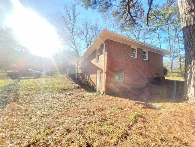 Building Photo - 4227 Beaver Ruin Cir NW