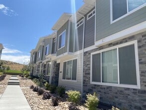Building Photo - 15499 Aqua Mountain Ln