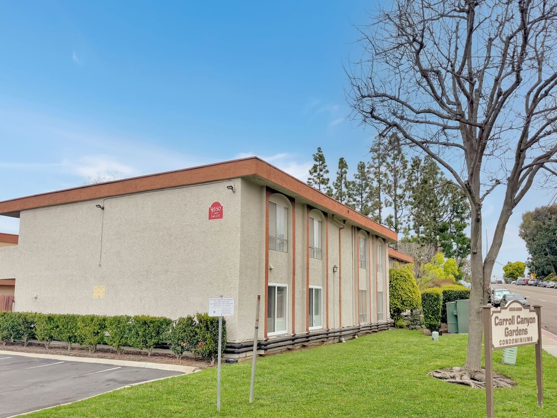 Foto principal - Great 2B/1BA Condo in Mira Mesa!
