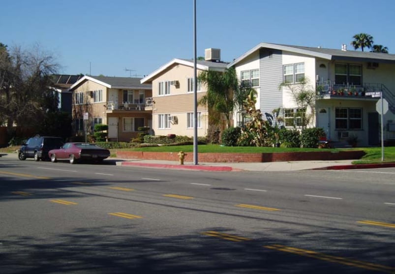 Building Photo - 4965-4971 Kester Ave