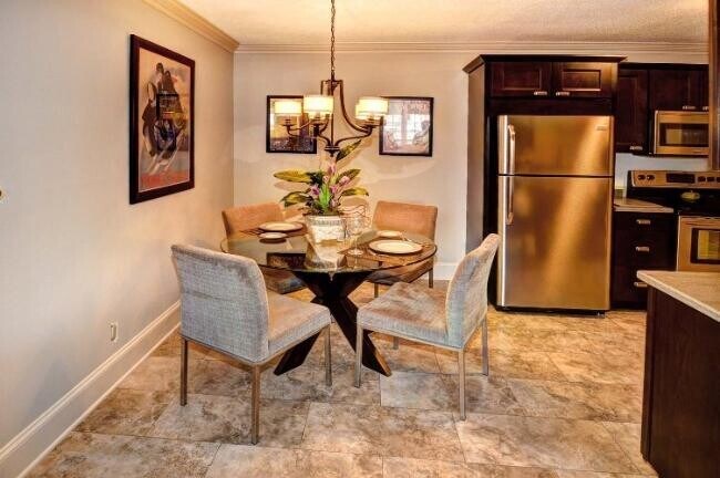 Building Photo - 2076 Chateau Ct