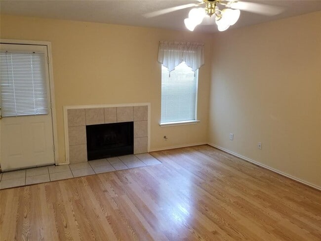 Building Photo - 127 Anise Tree Pl