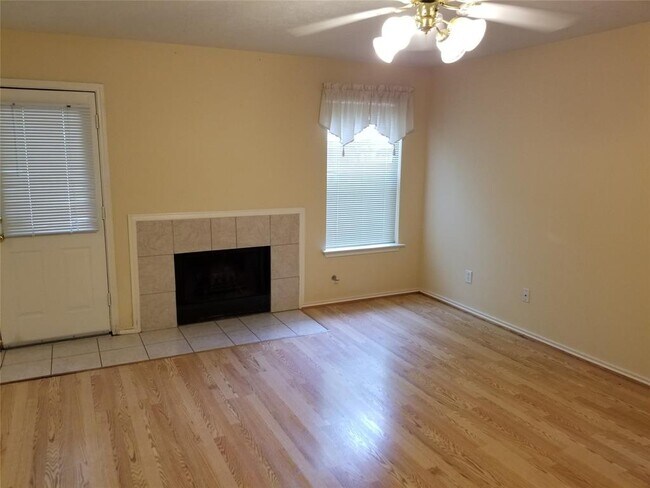 Foto del edificio - 127 Anise Tree Pl