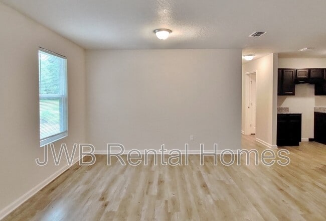 Building Photo - 7823 Dekle Ave