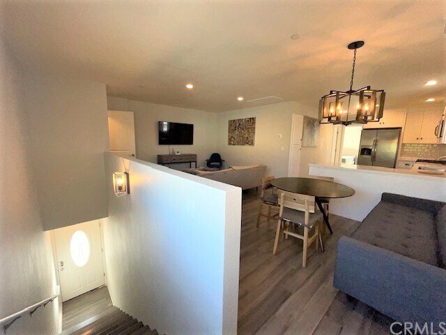 Foto del edificio - 10573 Ayres Ave
