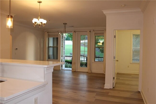 Foto del edificio - 901 Abernathy Rd NE
