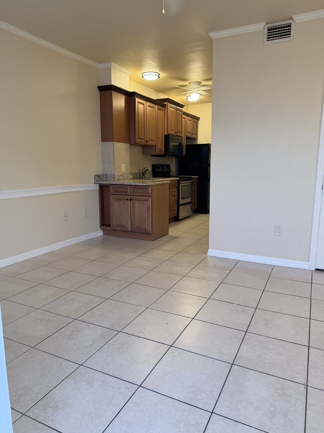 Building Photo - 1315 N US Highway 1