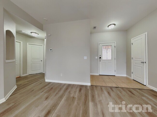 Foto del edificio - 2164 Bentwood Dr