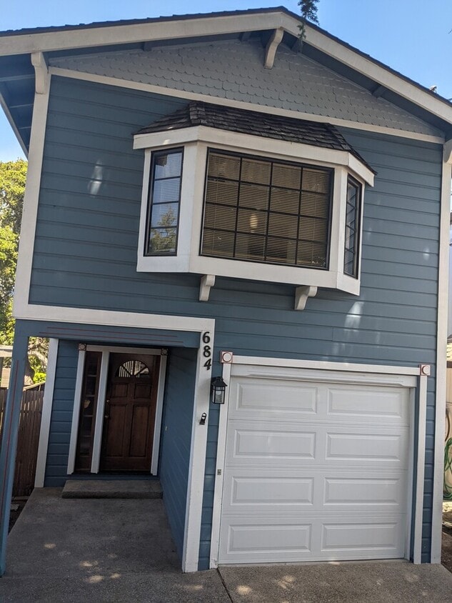 684 Lily St, Monterey, CA 93940 House for Rent in Monterey, CA