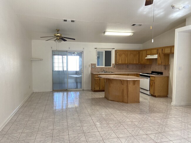Foto del edificio - 6903 Creamery Ln