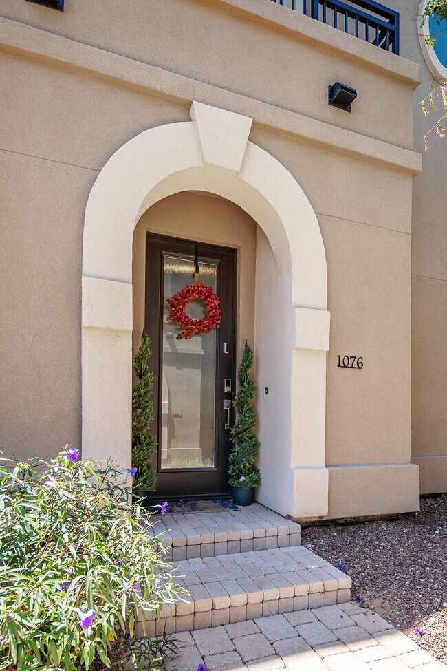 Foto del edificio - 6565 E Thomas Rd