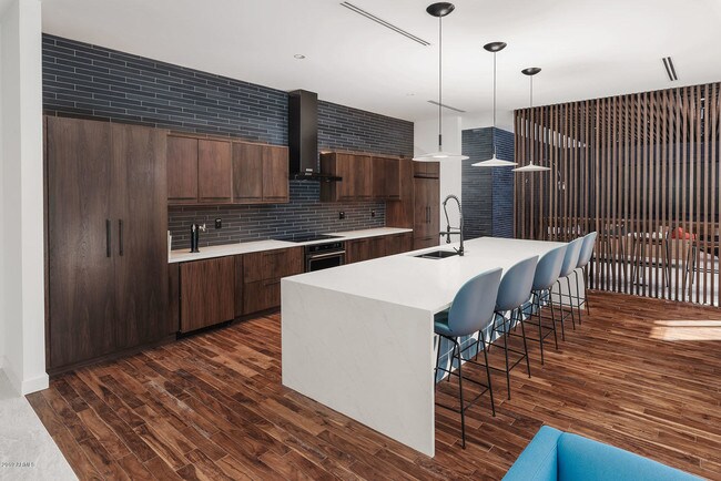 Building Photo - 701 W Rio Salado Pkwy