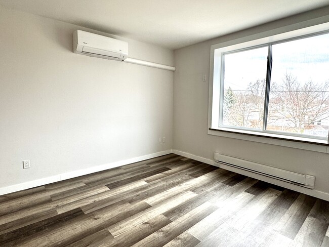 Building Photo - 1985 Westcott Rd