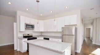 Kitchen - 1447 W 17th St