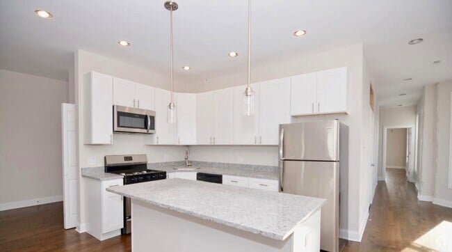 Kitchen - 1447 W 17th St