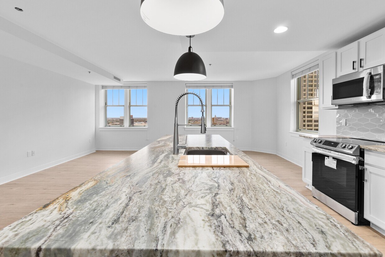 Foto principal - 525 W Lafayette Blvd