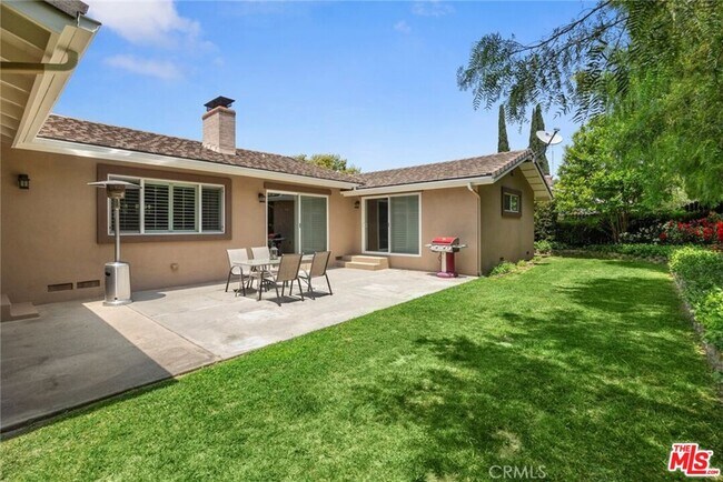 Foto del edificio - 1636 Valley Ln