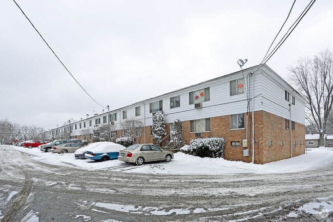 Building Photo - ONE11 Utica