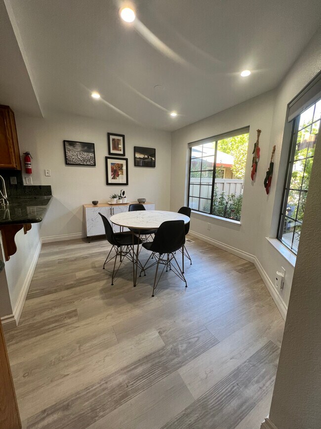 Foto del edificio - 2018 Julius Ct