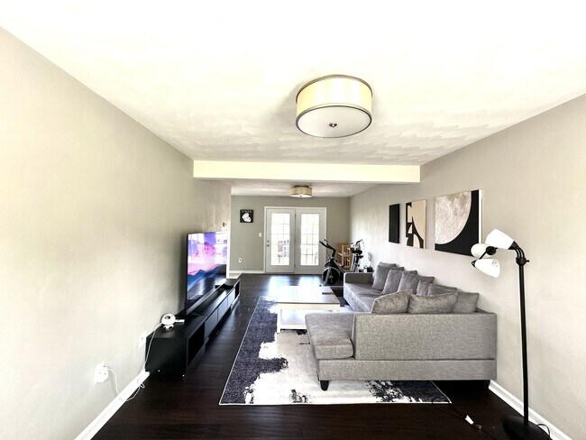 Foto del edificio - 555 Keystone Dr NW