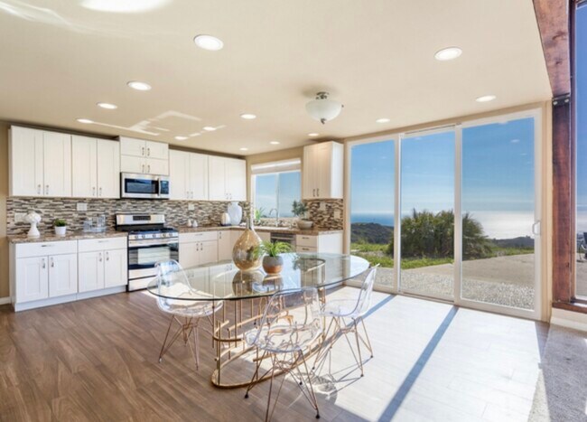 Foto del edificio - 3045 Tuna Canyon Rd