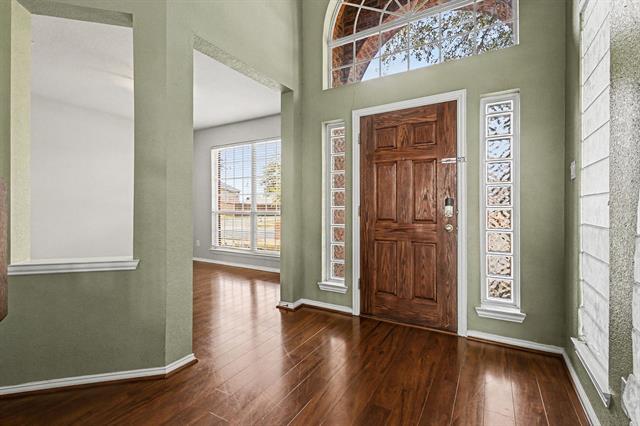 Foto del edificio - 8106 Salzburg Dr