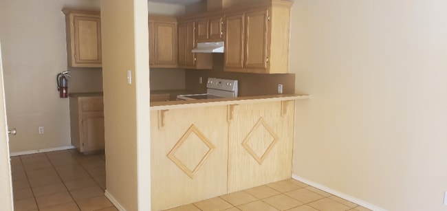 Building Photo - 1006 Lilia Dr