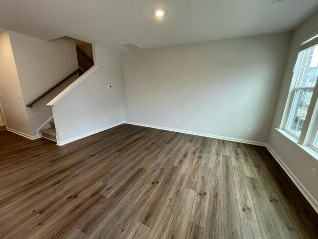 Foto del edificio - 183 Chesapeake Cmns St