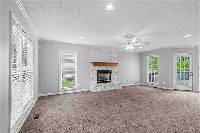 Foto del edificio - 209 Lansing Ct