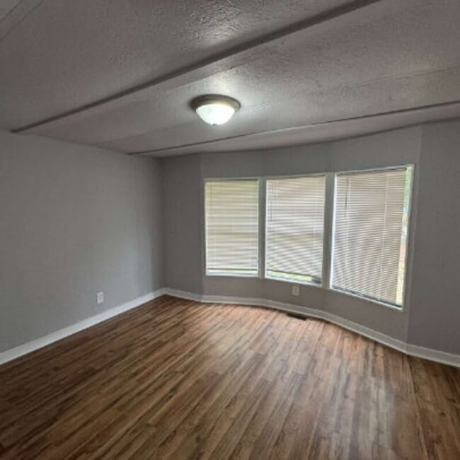 Building Photo - 298 Wares Cross Rd