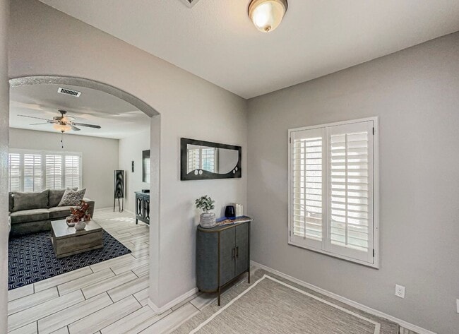 Foto del edificio - Westside area Rental (Completely Furnished) Beautiful 3 bed/2.5 baths