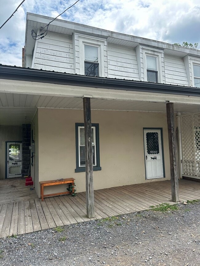 Photo - 3424 New Holland Rd Apartment