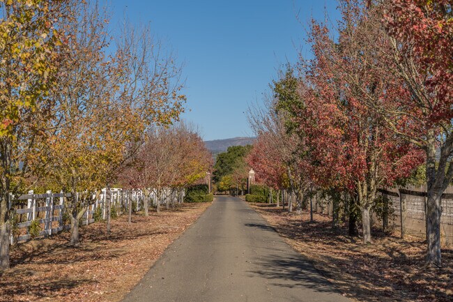 Foto del edificio - 20995 Broadway