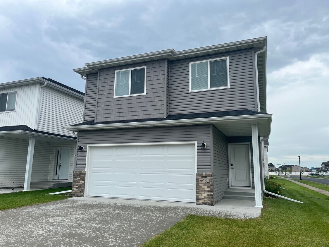 Primary Photo - New 3 Bedroom/2 Bathroom House