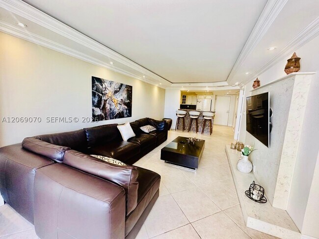 Foto del edificio - 2555 Collins Ave