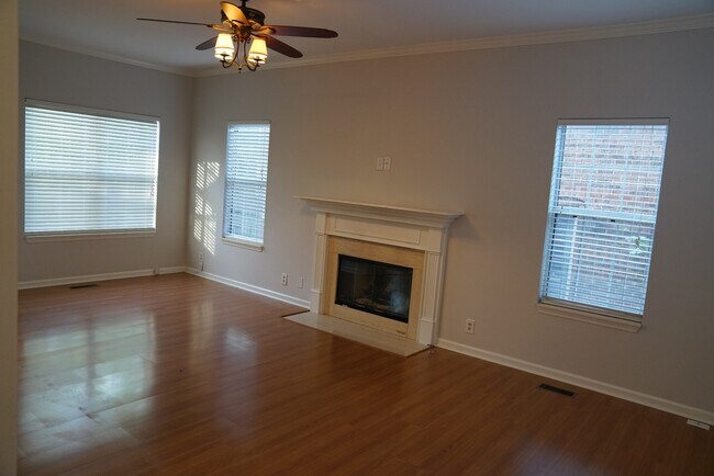 Building Photo - 177 Crestfield Pl