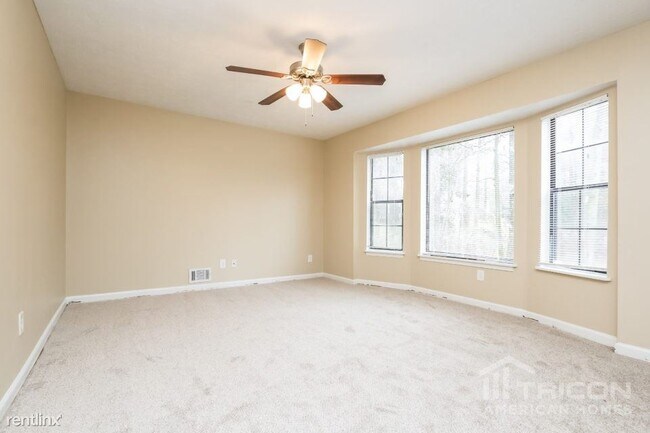 Building Photo - 4316 Midway Dr