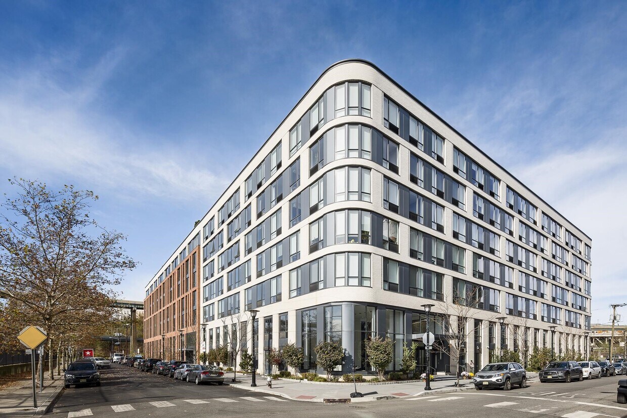 Foto principal - 372 9th St